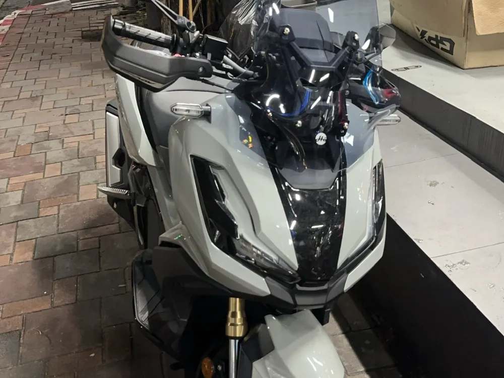 Honda ADV 350 (2/7)