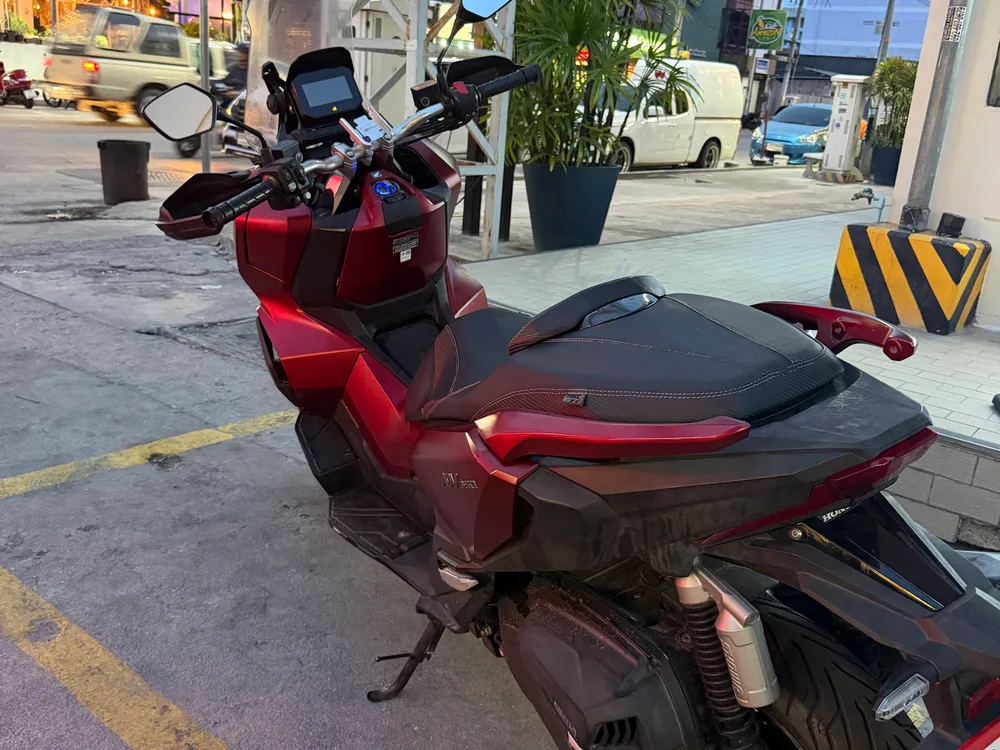 Honda ADV 350 (4/7)